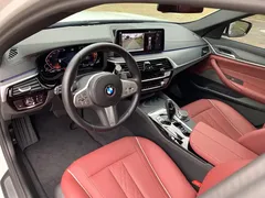 2023 BMW 5 Series 530Li Leading M Sport Package, белый — фото 8