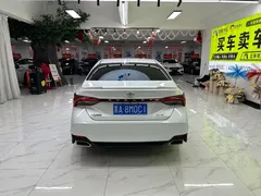 2022 Toyota Avalon 2.0L XLE Premium, белый — фото 5