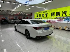 2022 Toyota Avalon 2.0L XLE Premium, белый — фото 6