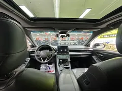 2022 Toyota Avalon 2.0L XLE Premium, белый — фото 13