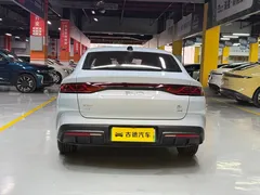 2025 BYD Qin L PHEV 80km Leading Smart Driving — фото 6
