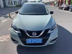 2023 Nissan Tiida 1.6L CVT, зелёный — фото 2
