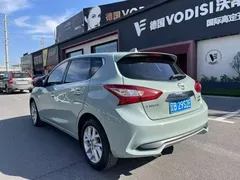2023 Nissan Tiida 1.6L CVT, зелёный — фото 7