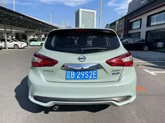 2023 Nissan Tiida 1.6L CVT, зелёный — фото 8