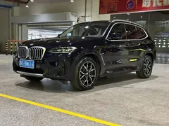 2022 BMW X3, чёрный — фото 1