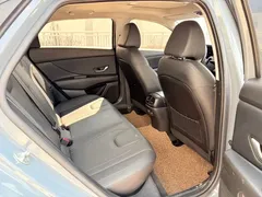 2022 Hyundai Elantra 1.5L CVT GLX Elite — фото 10