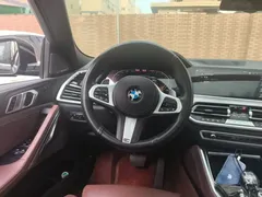 2021 BMW X6 Premium M Sport Package, чёрный — фото 11