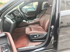 2021 BMW X6 Premium M Sport Package, чёрный — фото 16