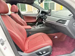 2022 BMW 5 Series 530Li Leading M Sport Package, белый — фото 9