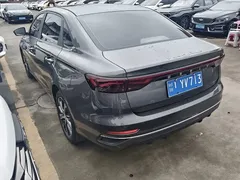 2022 Geely Emgrand 4th Gen 1.5L CVT Luxury — фото 16