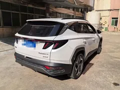 2023 Hyundai Tucson L 1.5T AT 2WD DLX Luxury, белый — фото 4