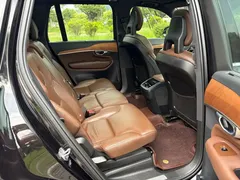 2021 Volvo XC90 7-seat, чёрный — фото 12