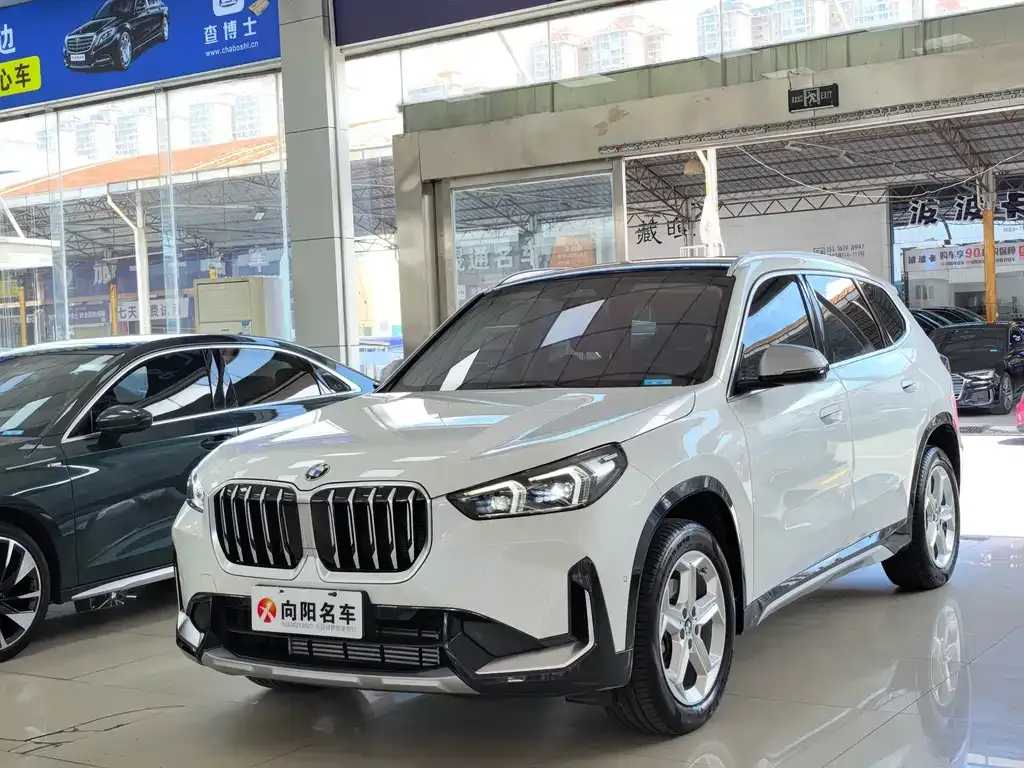 2023 BMW X1
