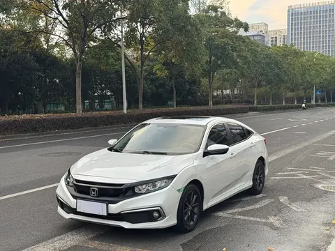 2019 Honda Civic 220TURBO CVT China 5