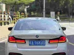 2022 BMW 5 Series 525Li M Sport Package, белый — фото 4