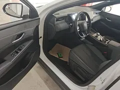 2025 BYD Qin PLUS DM-i PHEV Smart Driving 55km Leading, белый — фото 16
