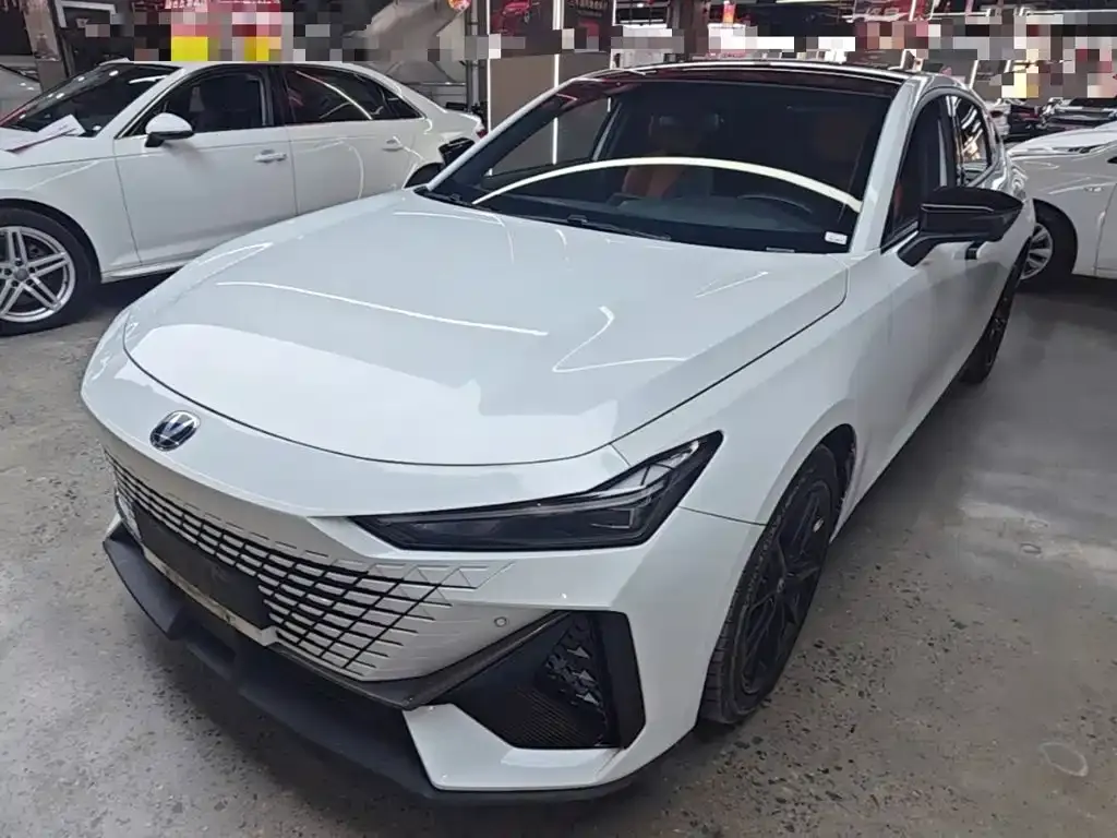 2022 Changan UNI-V 1.5T Premium