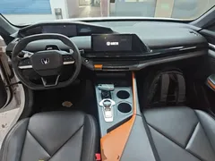 2022 Changan UNI-V 1.5T Premium, белый — фото 10