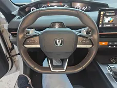 2022 Changan UNI-V 1.5T Premium, белый — фото 11