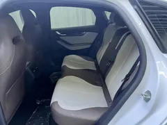 2024 BYD Qin PLUS Honor DM-i PHEV 55km Leading, белый — фото 17