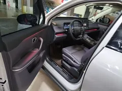 2024 Leapmotor C10 210 Smart — фото 16