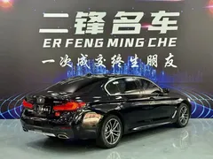 2022 BMW 5 Series 525Li M Sport Package, чёрный — фото 4