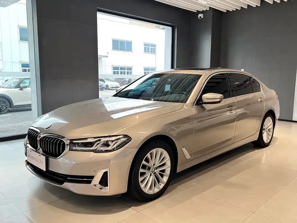 2022 BMW 5 Series 525Li Luxury Package