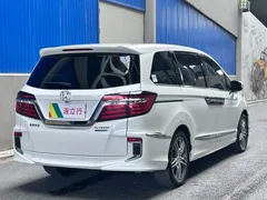 2019 Honda Elysion 2.0L Hybrid Luxury, белый — фото 5