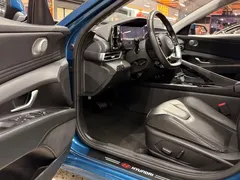 2022 Hyundai Elantra 1.5L CVT LUX Premium, синий — фото 7