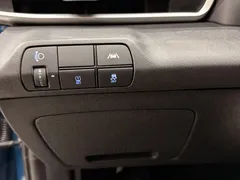 2022 Hyundai Elantra 1.5L CVT LUX Premium, синий — фото 10