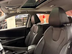 2022 Hyundai Elantra 1.5L CVT LUX Premium, синий — фото 16