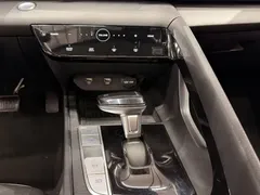 2022 Hyundai Elantra 1.5L CVT LUX Premium, синий — фото 18