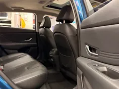 2022 Hyundai Elantra 1.5L CVT LUX Premium, синий — фото 25