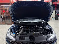 2022 Hyundai Elantra 1.5L CVT LUX Premium, синий — фото 32
