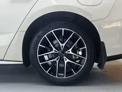 2024 BYD Seal PHEV 1.5L 121km Premium, белый — фото 16