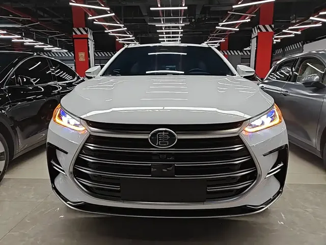 2023 BYD Tang DM-i PHEV Champion 112km Premium