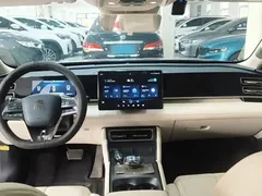 2024 BYD Qin L PHEV 120km Leading — фото 10
