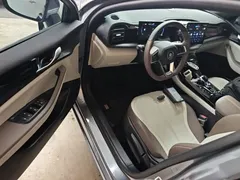 2024 BYD Qin PLUS Honor DM-i PHEV 55km Leading — фото 16