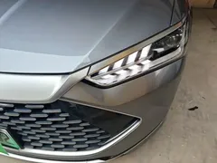 2024 BYD Qin PLUS Honor DM-i PHEV 55km Leading — фото 24