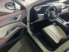 2025 BYD Seal 07 1.5L PHEV 125km Premium, белый — фото 16