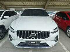 2023 Volvo XC60 4WD Luxury, белый — фото 3