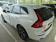 2023 Volvo XC60 4WD Luxury, белый — фото 5