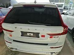 2023 Volvo XC60 4WD Luxury, белый — фото 6