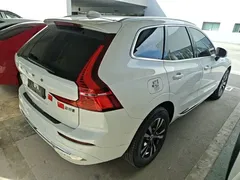 2023 Volvo XC60 4WD Luxury, белый — фото 7
