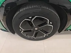 2025 Xiaomi YU7 RWD Long Range, зелёный — фото 23