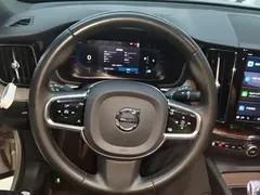 2024 Volvo XC60 4WD Zhiyuan Luxury — фото 11