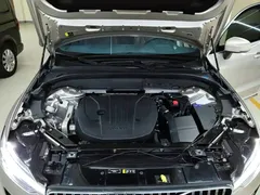 2024 Volvo XC60 4WD Zhiyuan Luxury — фото 20