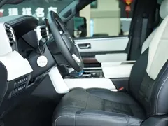 2023 Toyota Tundra 3.5T Hybrid 4-Door Capstone US Spec — фото 6