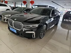 2021 BMW 7 Series 740Li Leading Luxury Package, чёрный — фото 1