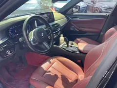 2021 BMW 5 Series 530Li Leading M Sport Package, чёрный — фото 4